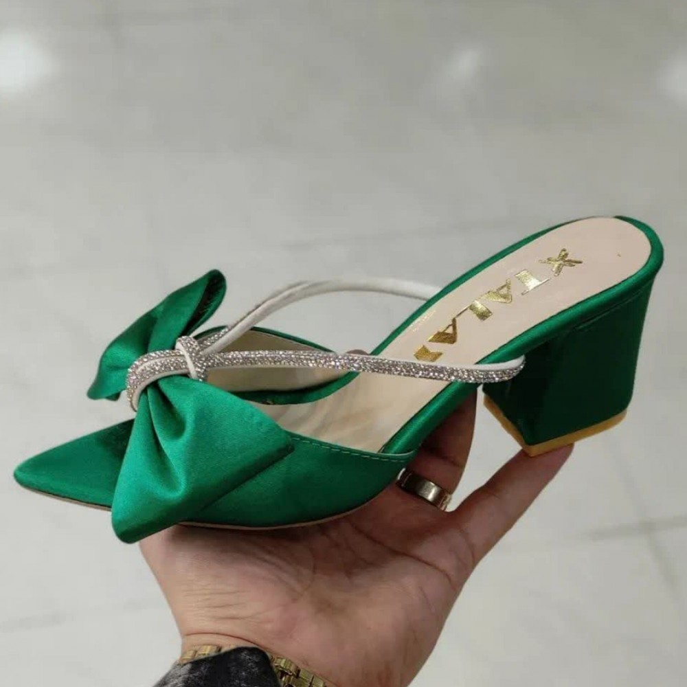 صندل مجلسی زنانه ساتن مدل پاپیون نگینی رنگ سبز